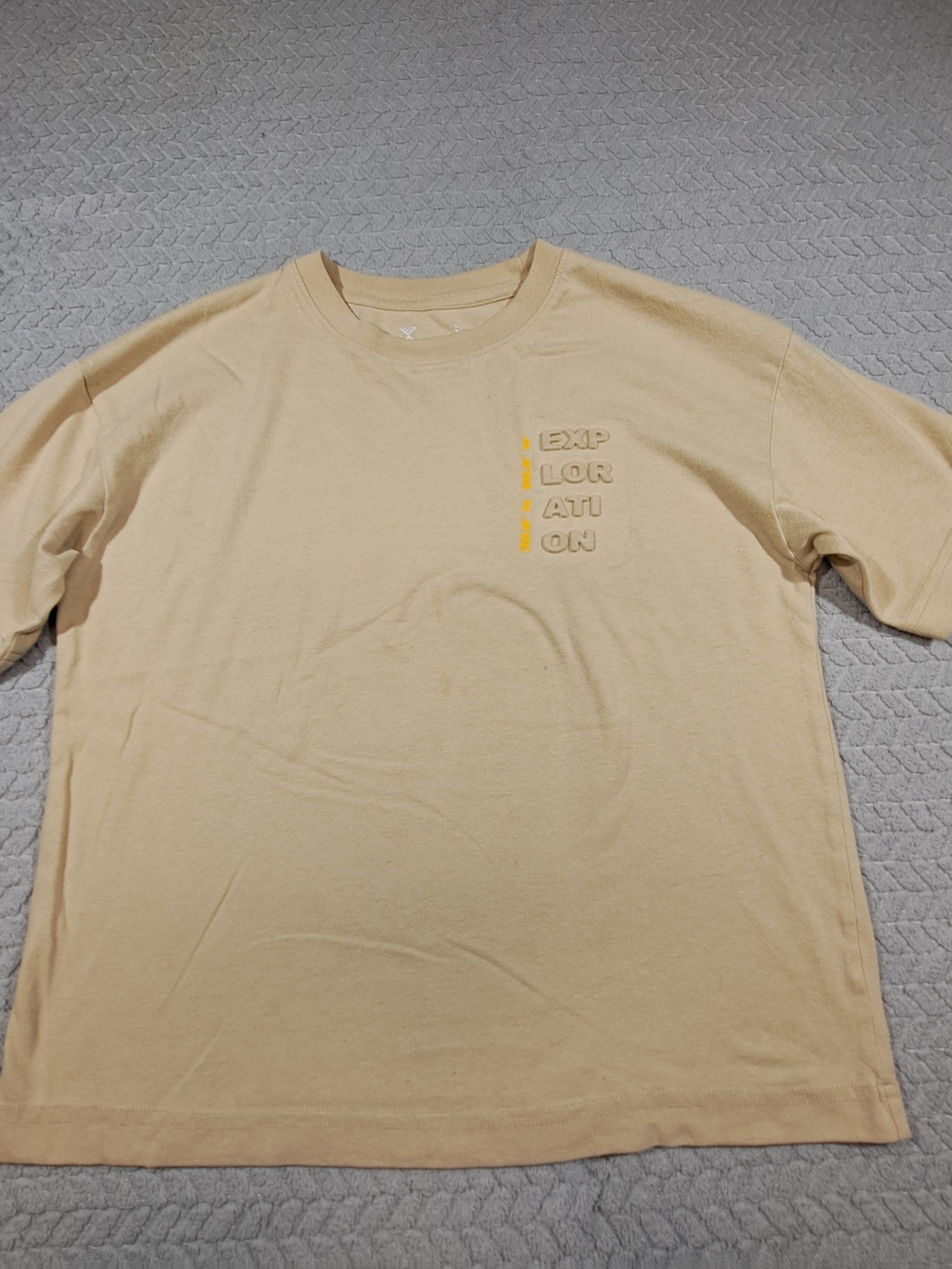 Men's Short-Sleeve Exploration Tee - Beige with Yellow Detail